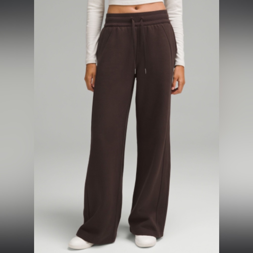 Lululemon Scuba Wide Leg Pant in Espresso🤎